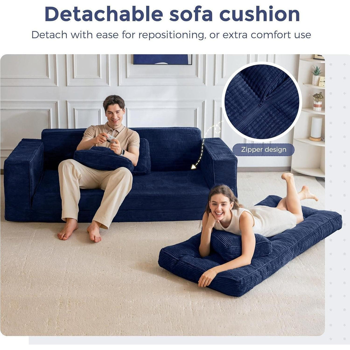 Bodensofa in Dunkelblau mit beiliegenden Kissen