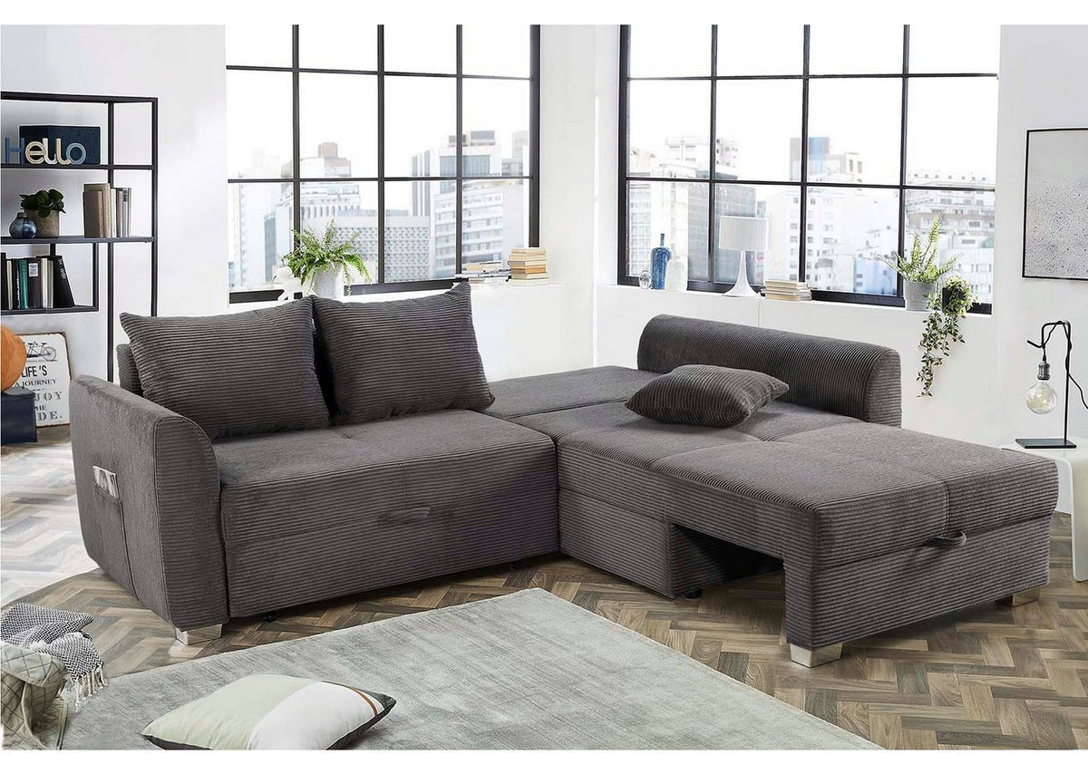 Chromfarbige Füße des Cord Ecksofas