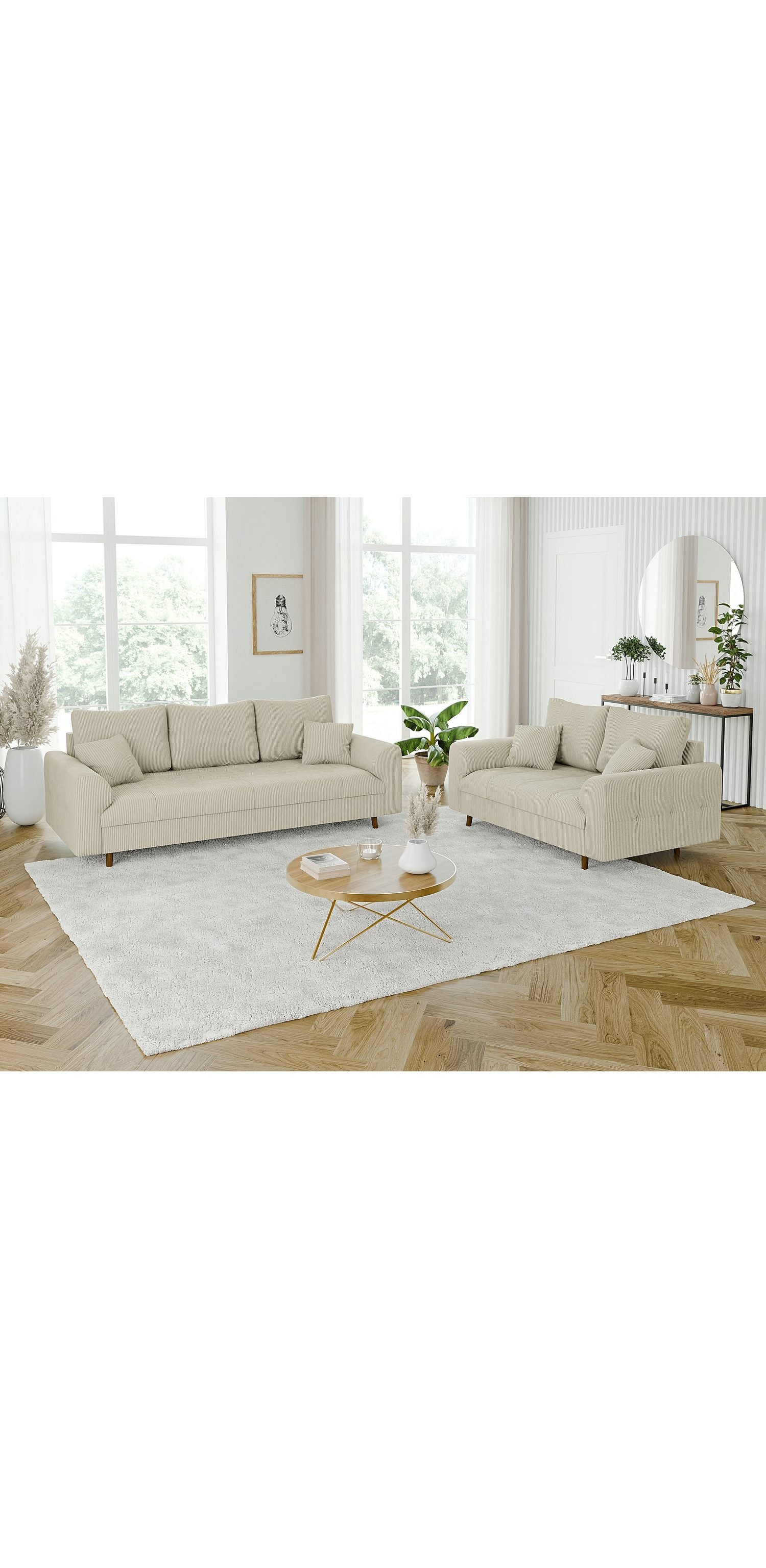 Nahaufnahme des beigen Cord-Stoffs am Sofa ZARA