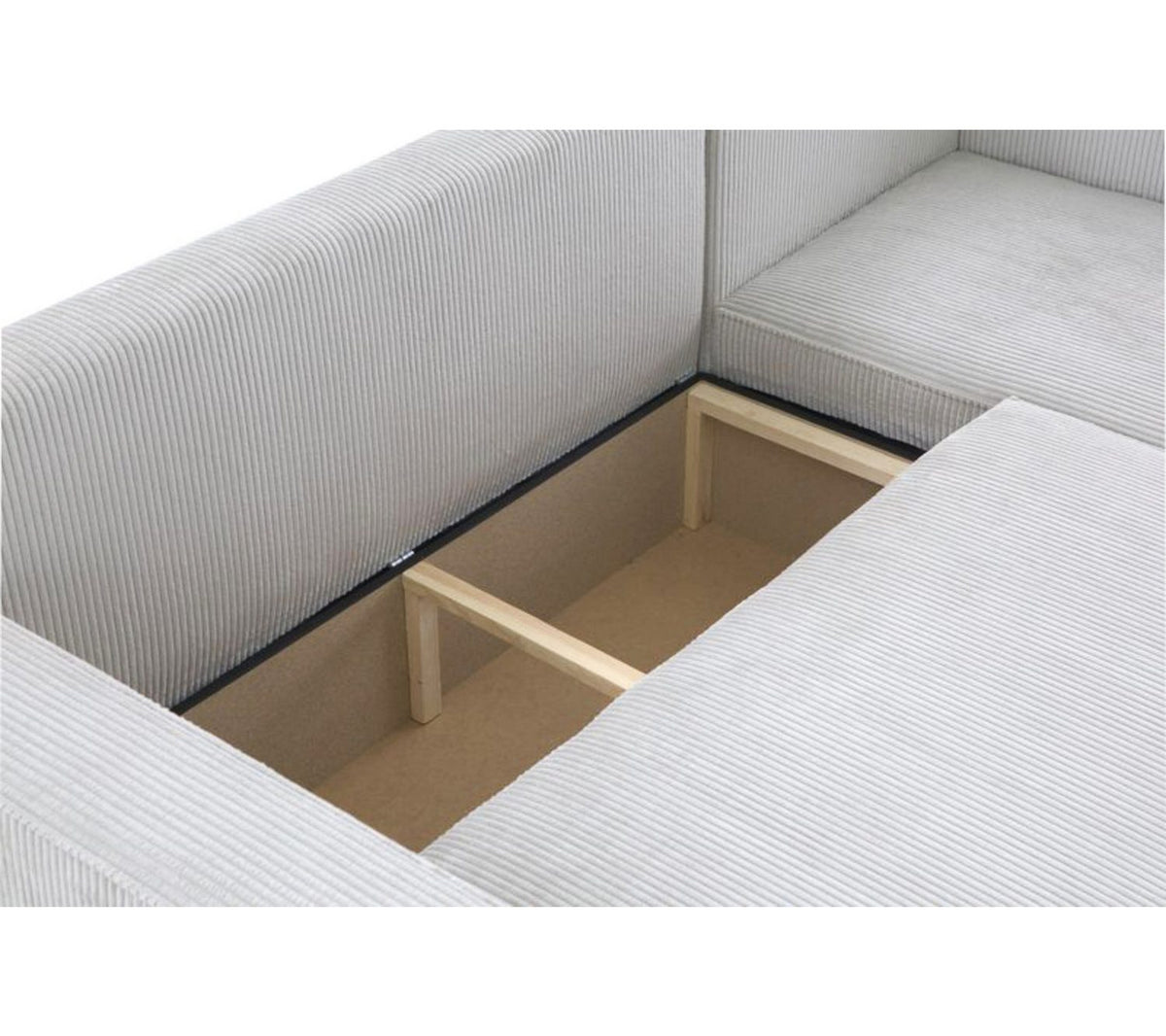 Geöffneter Bettzeugkasten des Ecksofas VELO