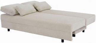 Bettfunktion und Liegefläche des Cord Schlafsofas ONNIKO