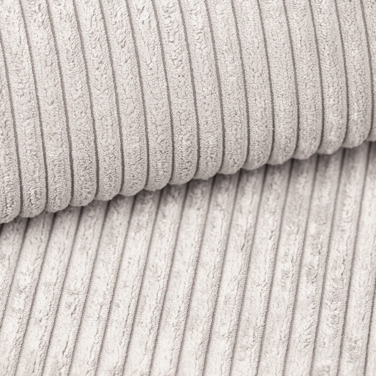 Cord Ecksofa OASIS L in Vanille im Wohnzimmer