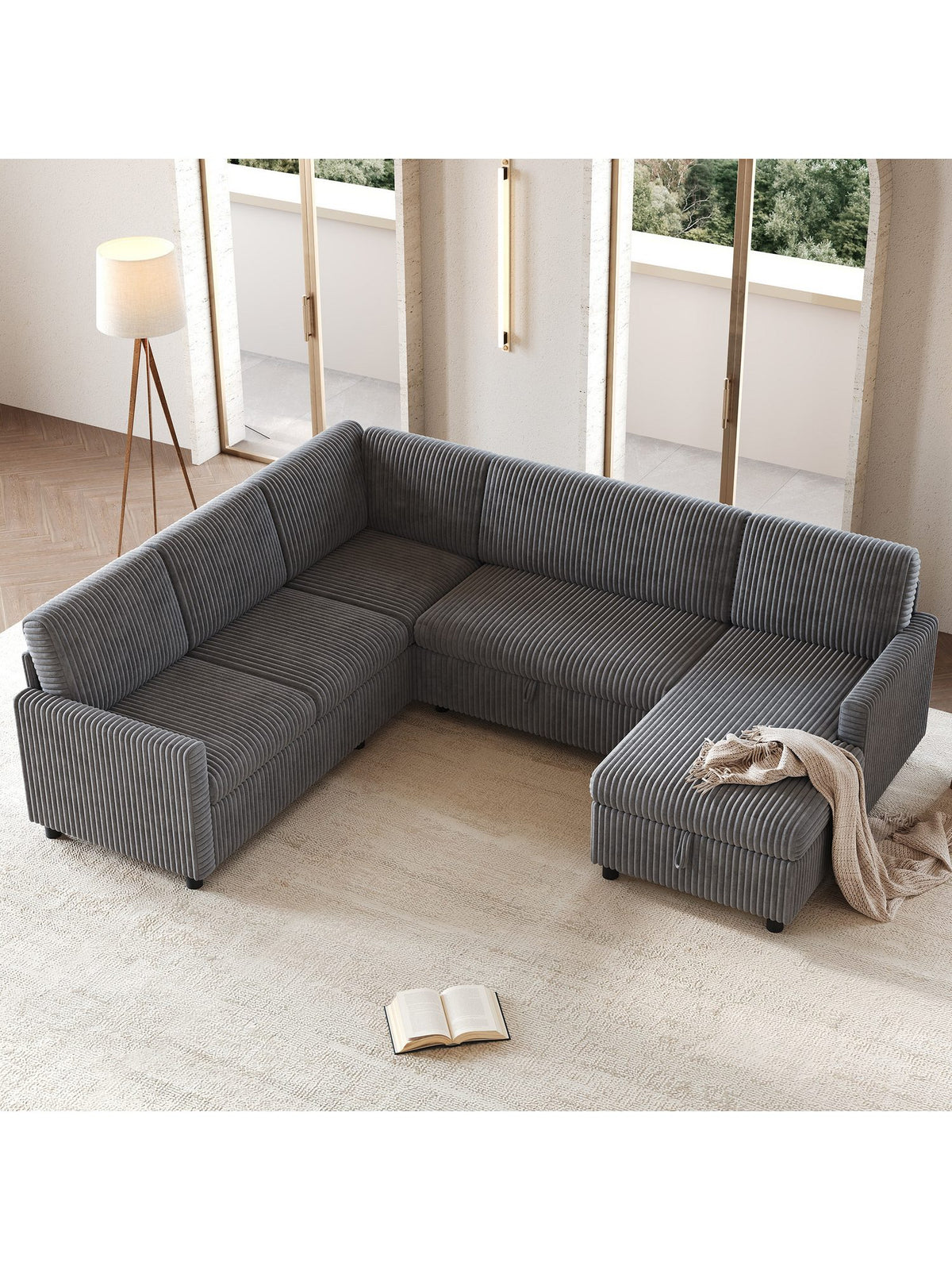 Graue Wohnlandschaft in U-Form im Wohnzimmer