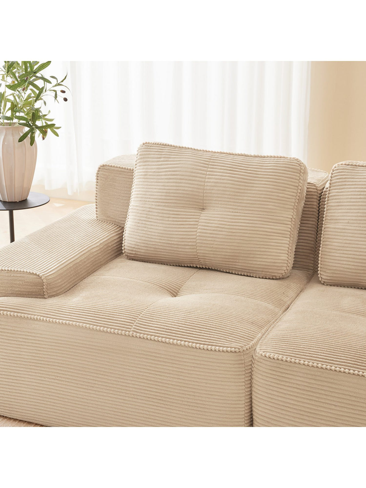 Rutschfeste Unterseite des modularen Cord Sofas