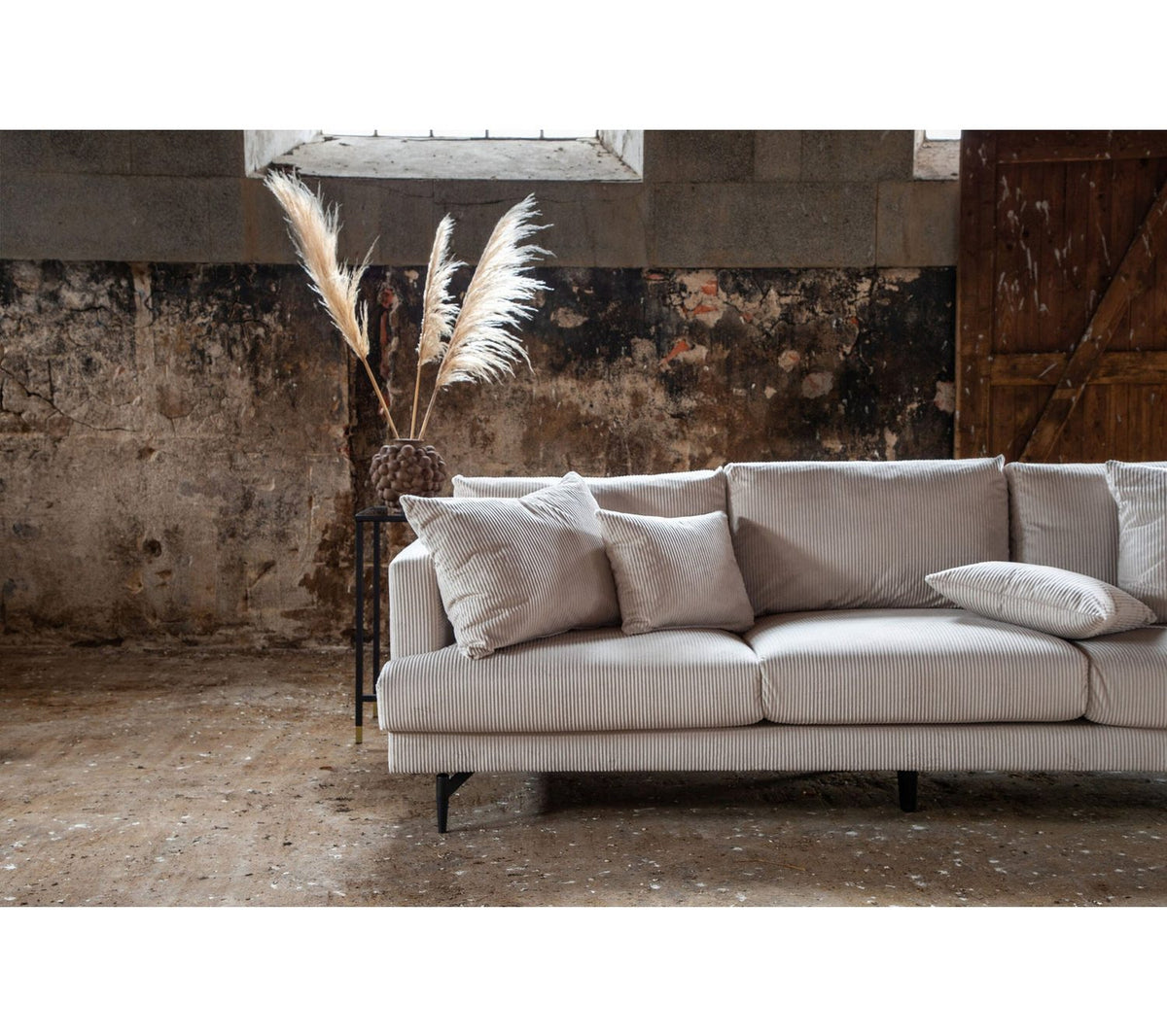 Cord Sofa SOFIA Beige Detailansicht des Cordbezugs