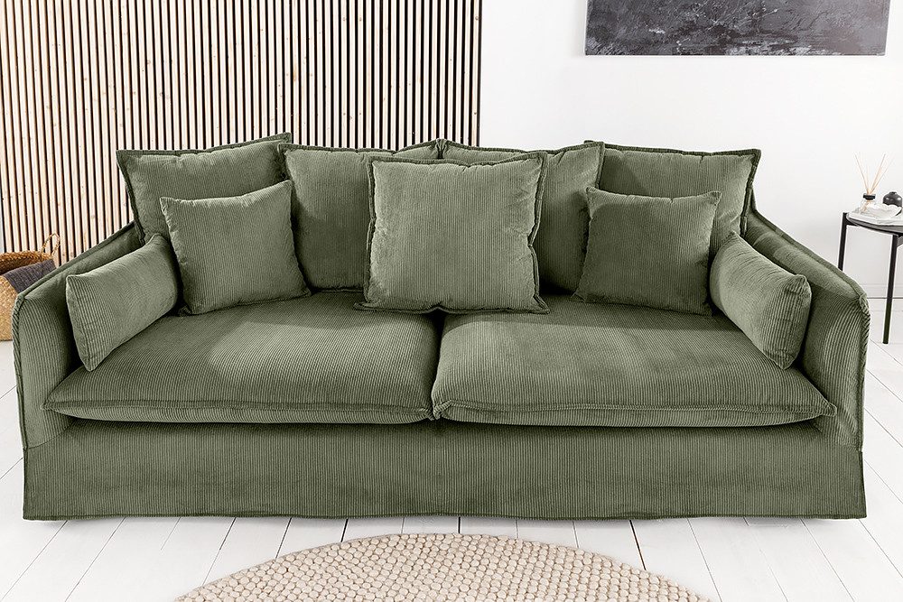 3-Sitzer Sofa aus grünem Cord in der Seitenansicht