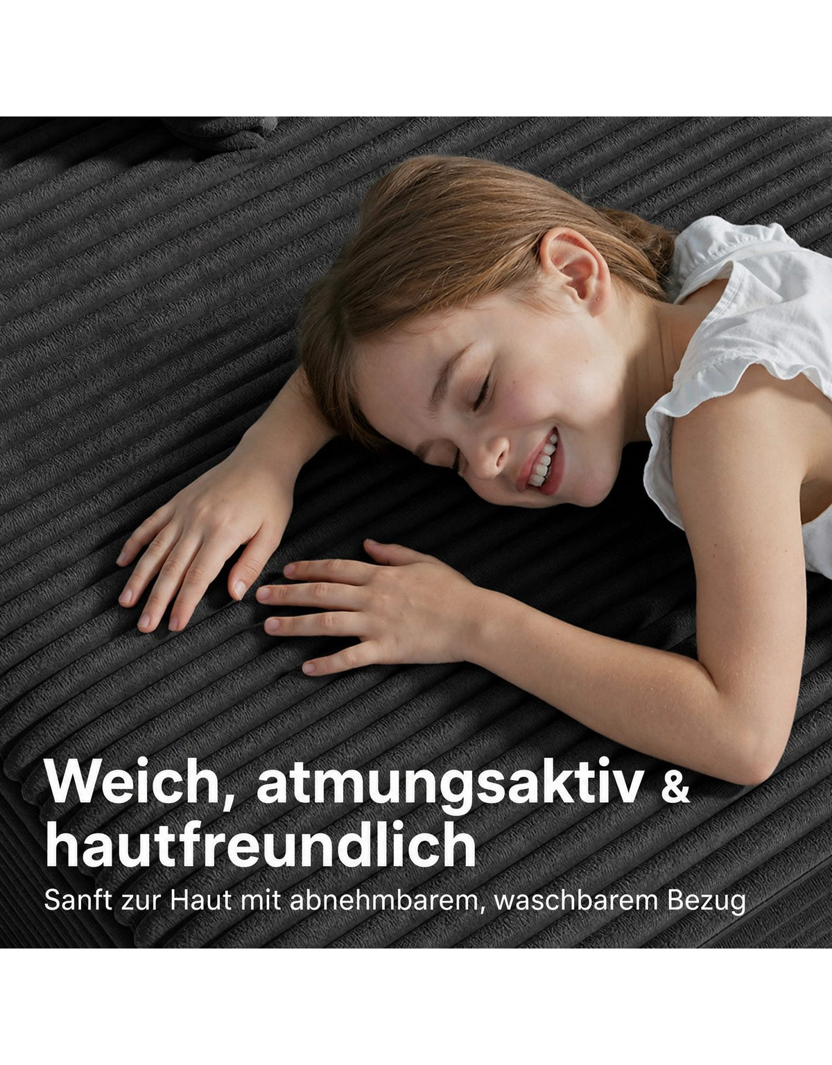 Cord Ecksofa in Schwarz im Wohnzimmer