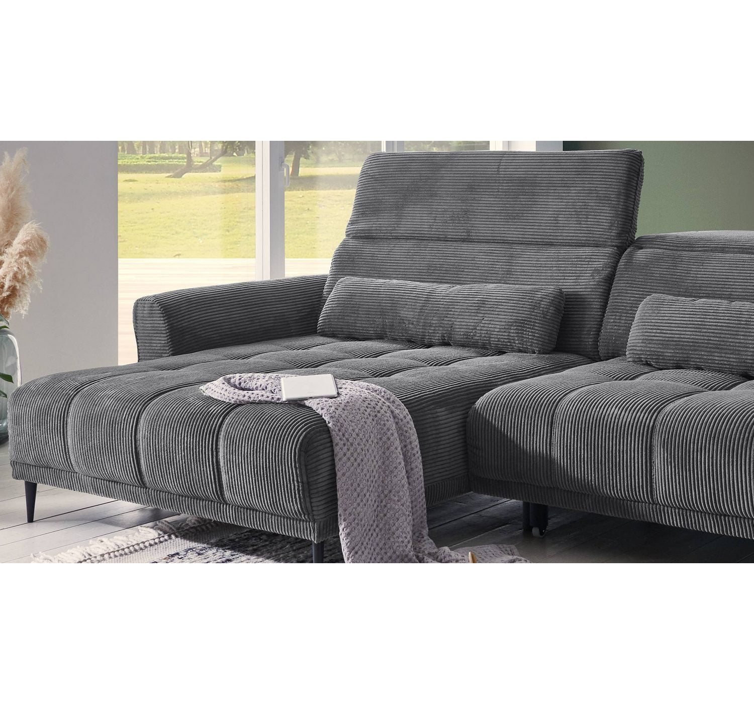 Cord Ecksofa LOGAN mit ausgefahrener Sitztiefe