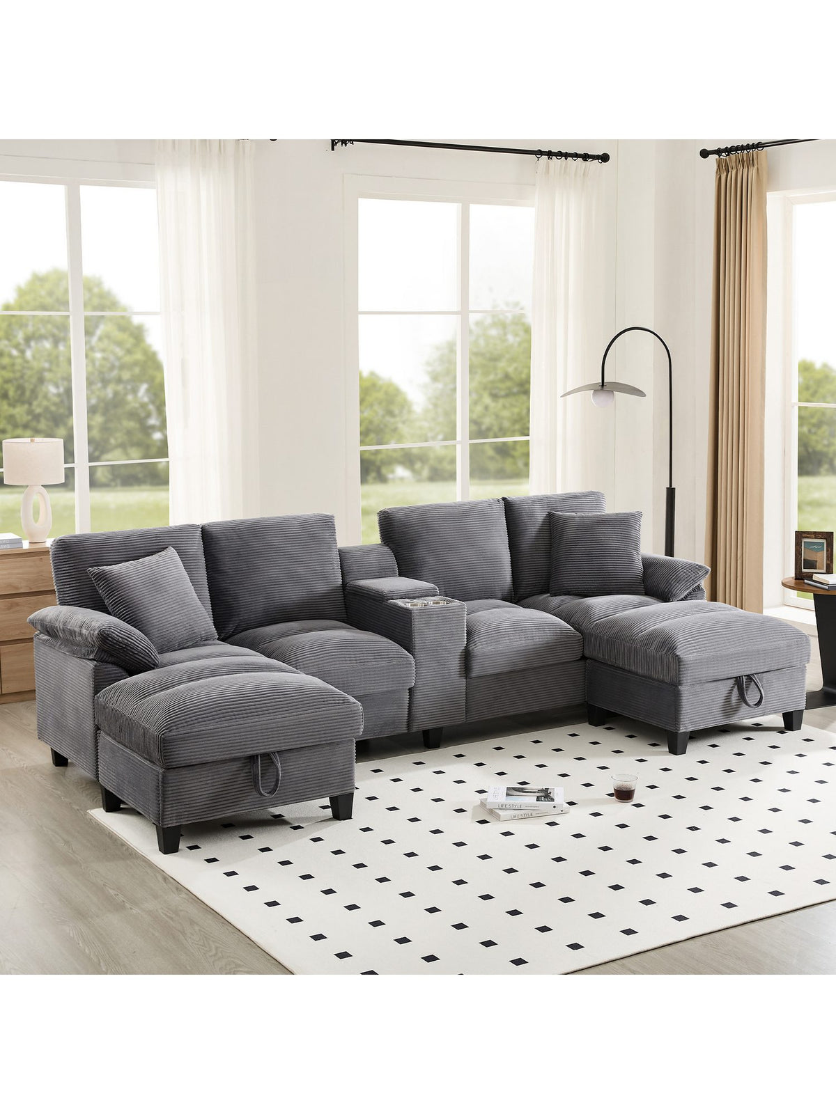 Geöffneter Stauraum unter der Sitzfläche des Cord Big Sofas