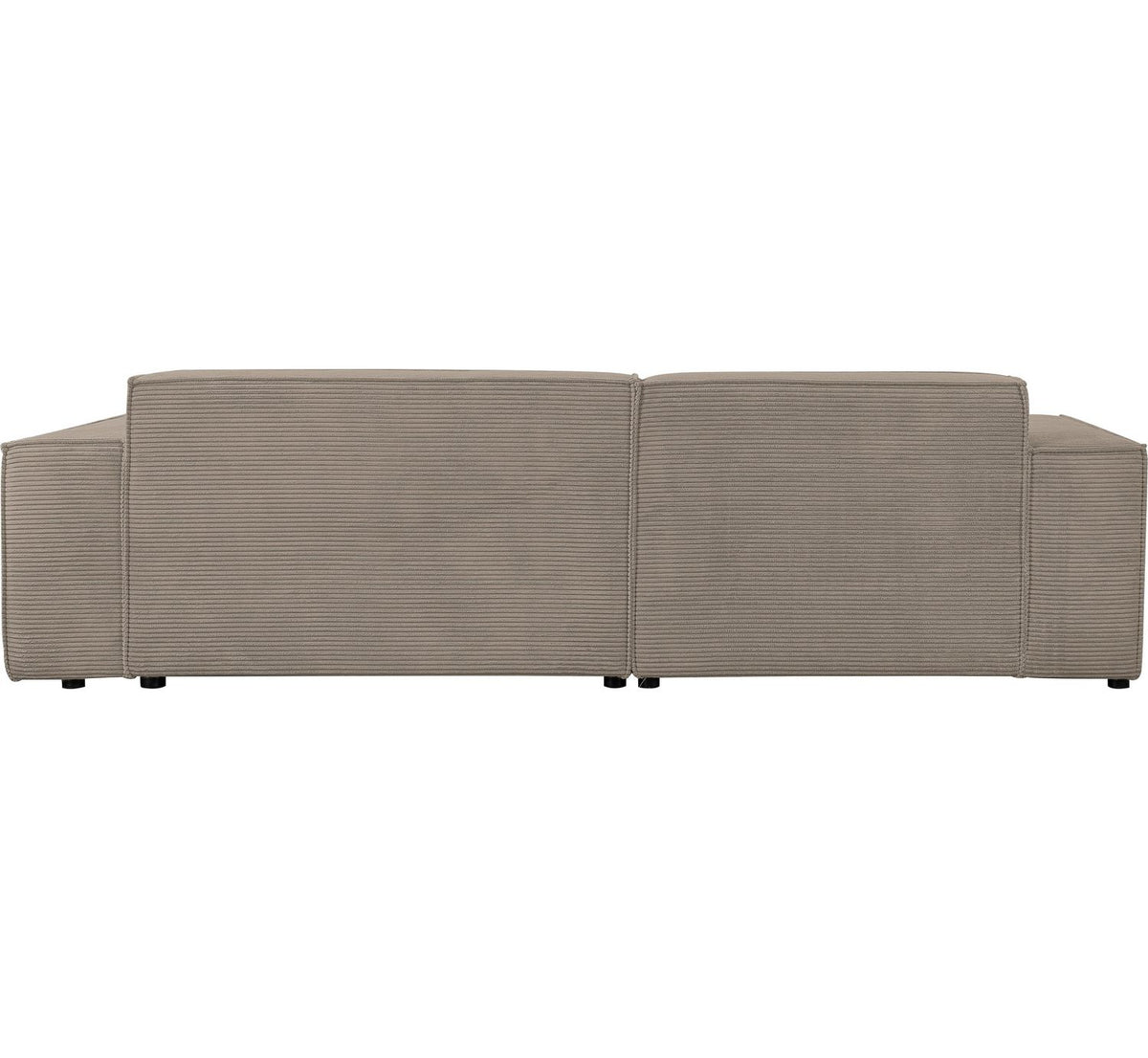 Tiefe Sitzfläche des TRENTO Ecksofas im Detail