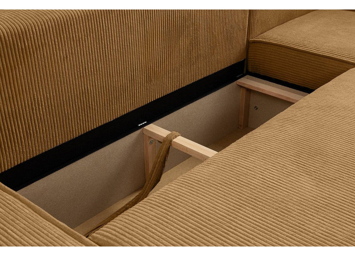 Detailaufnahme des gerippten POSO Cordstoffs in Senf
