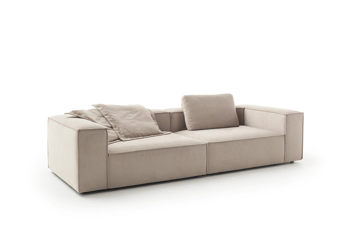 CARMO Cord Sofa Ansicht der tiefen Sitzfläche