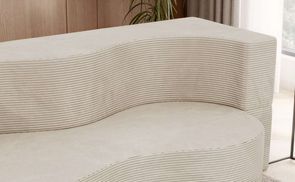 Sitzfläche des Cord Sofas SANOA mit Schaumstoffkern